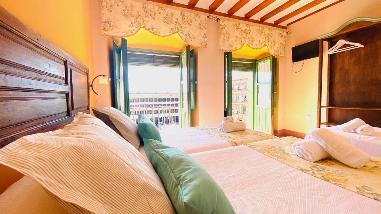 Plaza Mayor Corredera Bed & Breakfast *